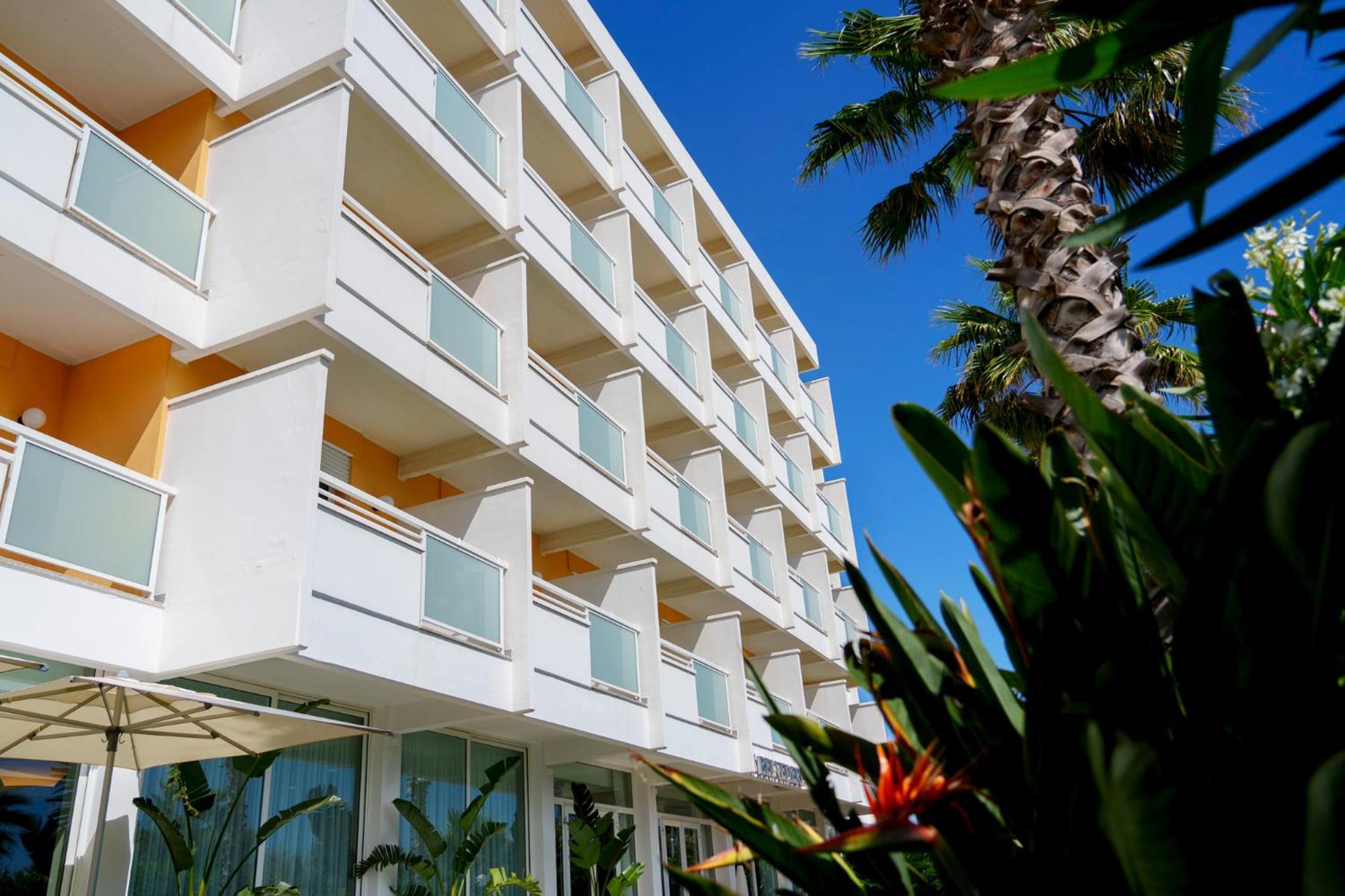 Hotel Belvedere Martinsicuro Buitenkant foto